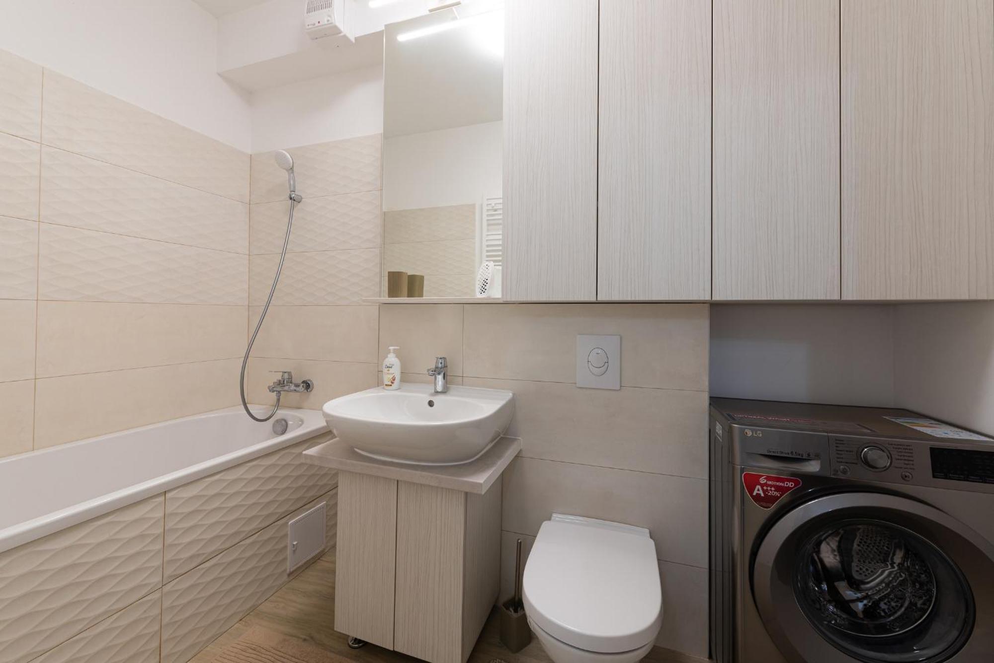 Ines - Modern 2Br Apartment With Garden Views Bucharest Exterior photo